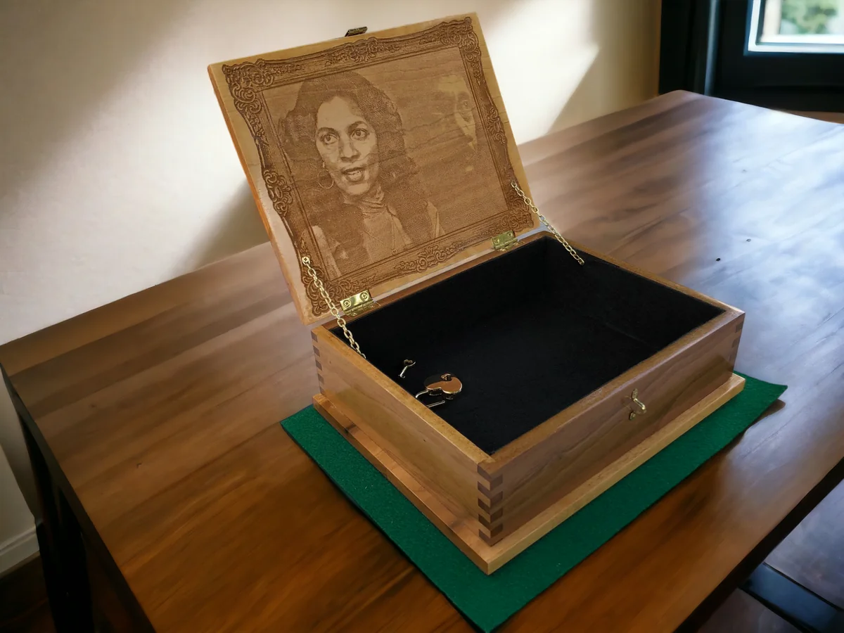 Engraved Keepsake Boxes