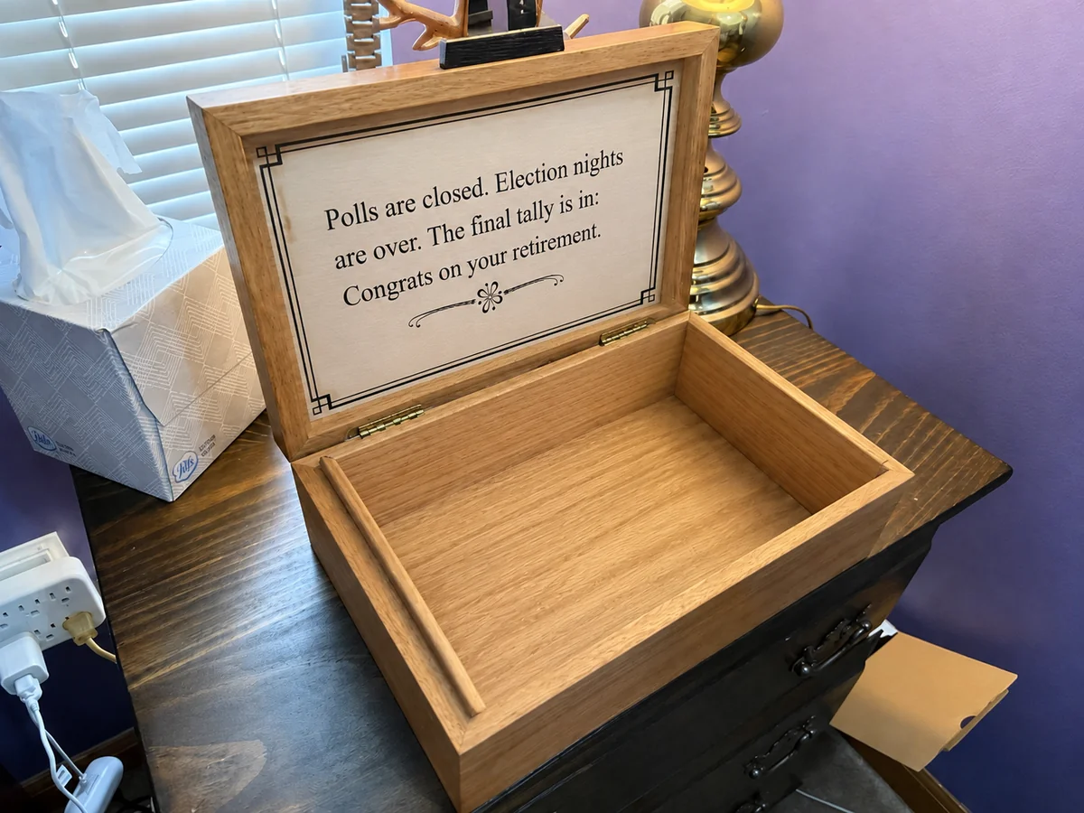 Custom keepsake box